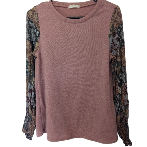 🤍 Twenty Second Top w/ Sheer Sleeves & Elastic Cuffs (No Size Tag) - Picture 1 of 6
